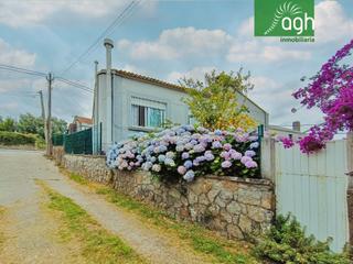 Haus  Mandín. *** una casa cómoda y luminosa con jardín en soñeiro, sada ***