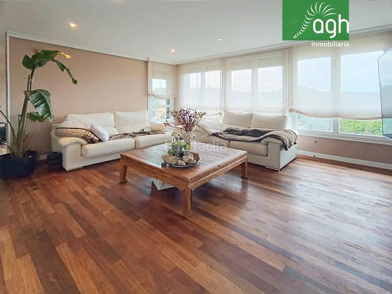 Foto 398f4d56-a9ef-4ea1-8432-a2f8274a0b6e. Alquiler chalet en lugar penedo 39a *** dúplex con jacuzzi y jardín privado en m *** en Abegondo