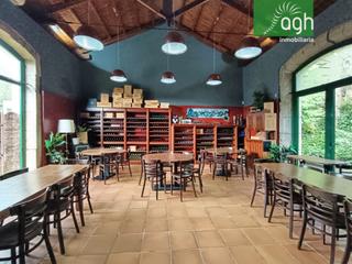 Traspàs Local Comercial a Cambre. *** se traspasa el restaurante con jardín en cambre ***