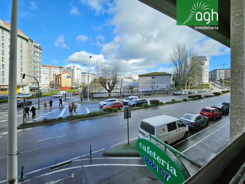 Foto b347e8f8-65e8-42a9-ade8-f30abaa0d47c. Miete geschäftsraum in ronda de outeiro 97 in Los Castros - Castrillón Coruña (A)