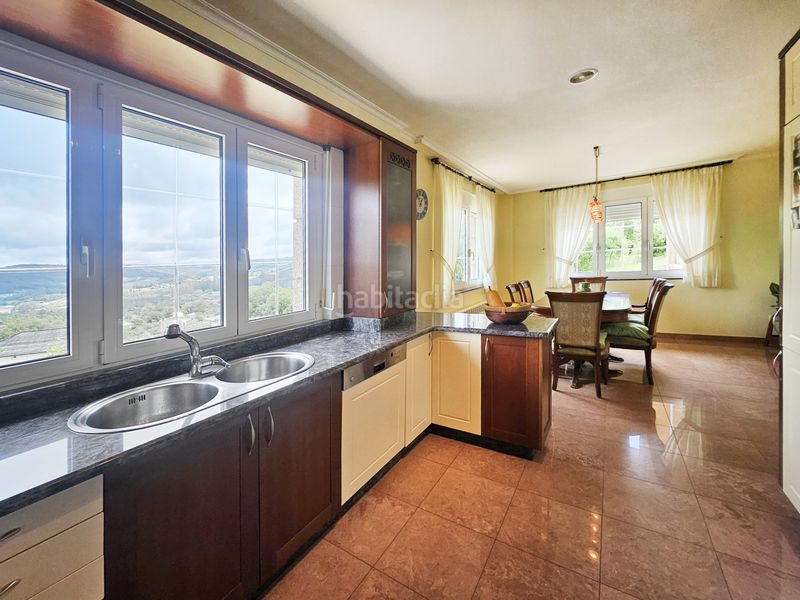 Foto bacdbd4c-a5a2-432a-a854-e5b868d14360. Chalet in erbecedo 6 in Coristanco