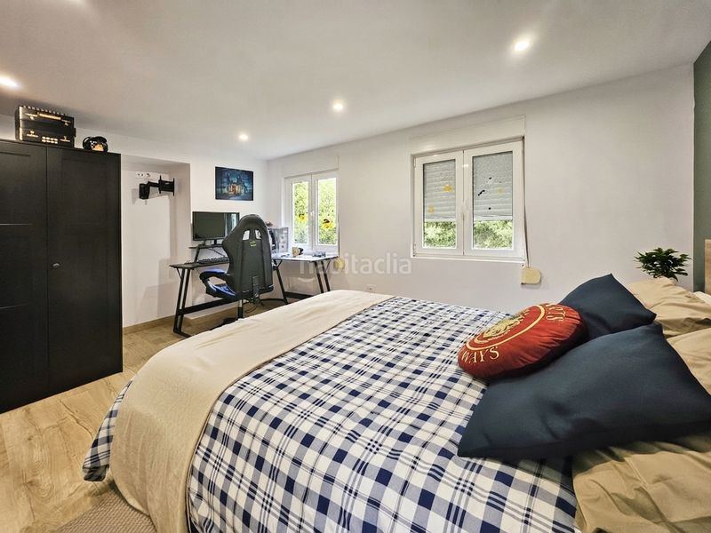 Foto a4853d49-220a-473b-aebb-14f94e143c55. Casa adossada amb aparcament a Cariño