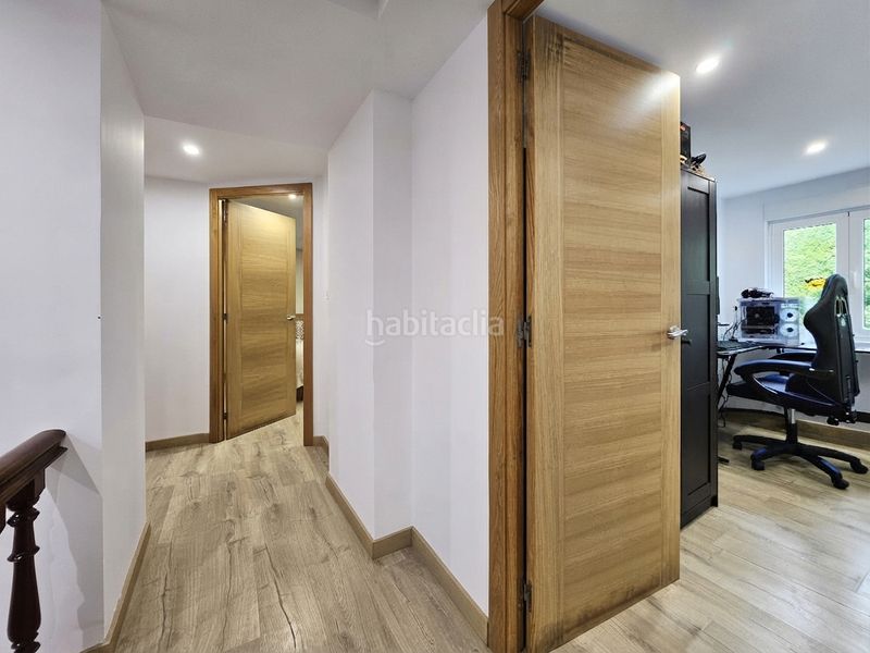 Foto bf5c06b9-8bd0-497f-b854-71f374b6974f. Casa adossada amb aparcament a Cariño