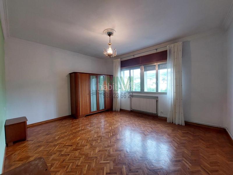 Foto 4be27572-c2bb-4d3f-a53e-cec9c193d92f. Chalet mit heizung parking in Ventiun Ourense