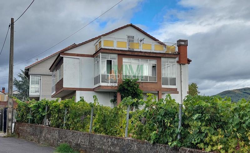 Foto dab2c8eb-4003-4cbe-9f79-794680d3eff3. Chalet mit heizung parking in Ventiun Ourense