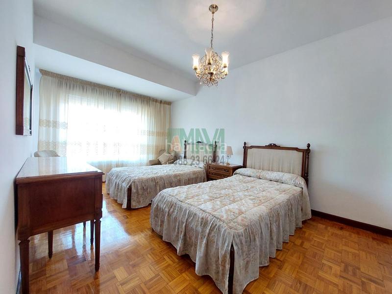 Foto c58fe4f9-d219-474c-ae79-72bafbf88c41. Location appartement avec chauffage parking dans Centro Ourense