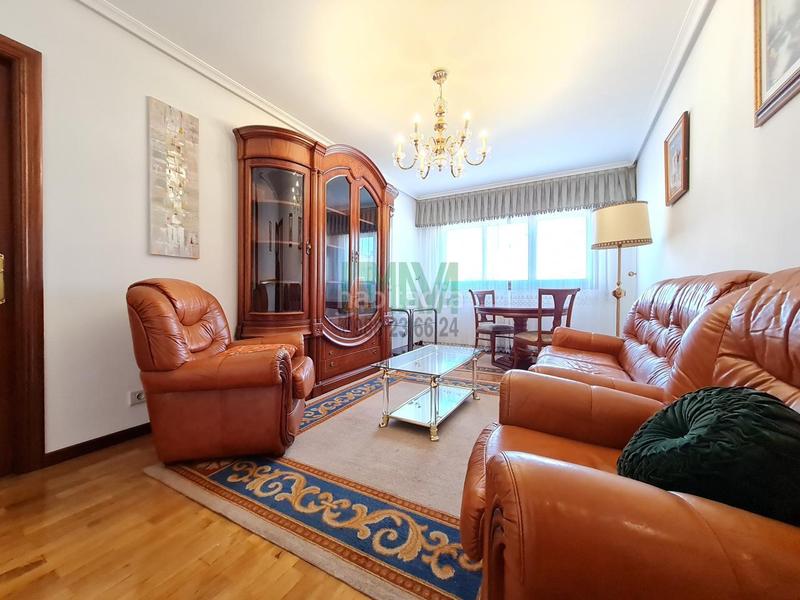 Foto 5cf04727-32bb-4d1e-8208-c8ba48c2e9a7. Location appartement avec chauffage parking dans Posío Ourense