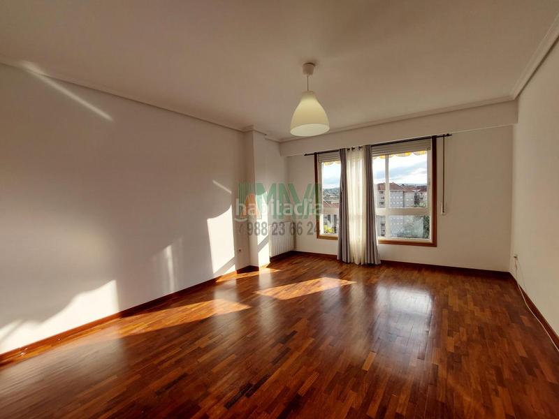 Foto eed8a5ed-856b-4721-8c16-53580ed57fbd. Alquiler piso en Barrocanes Ourense