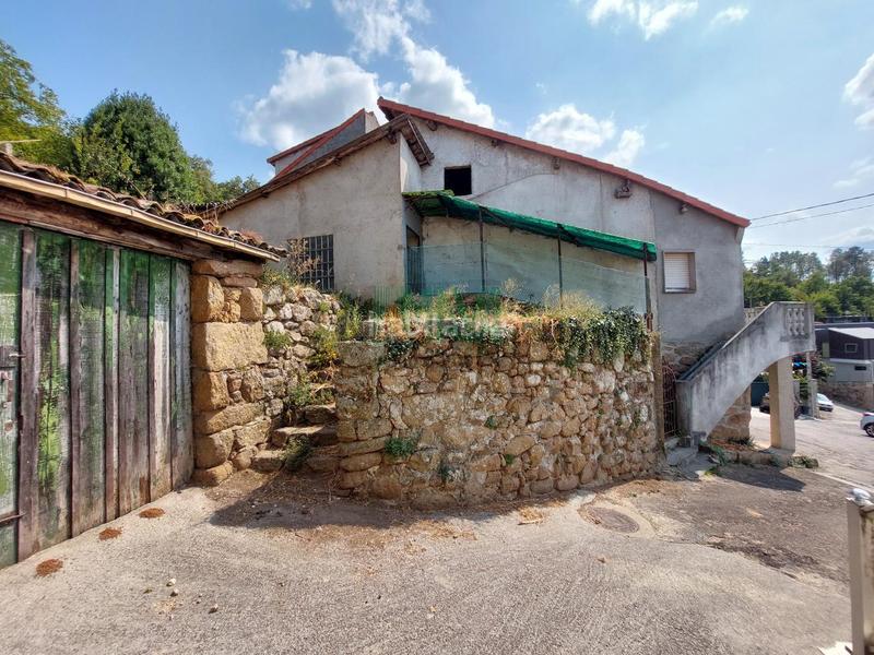 Foto 6a64a730-4cfd-4be6-a8b9-4b80e9bb4d42. Casa amb aparcament a As Lagoas Ourense