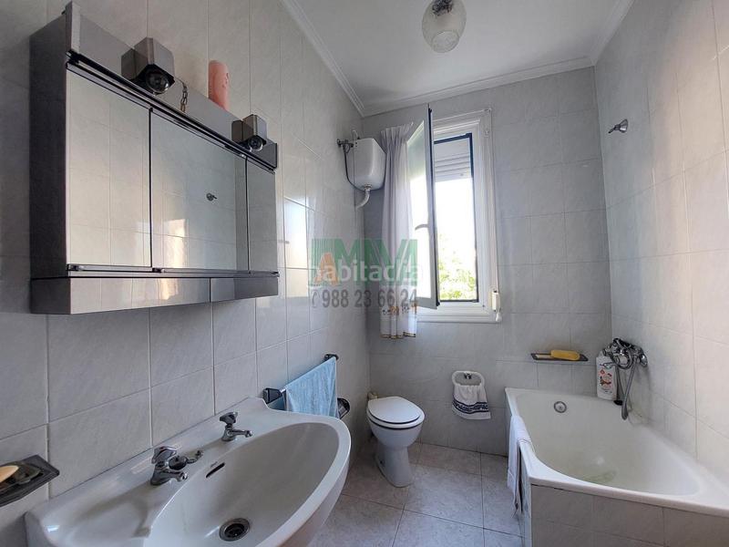 Foto 1cde69d1-938b-4f8a-828a-80fa778f8194. House in Couto Ourense