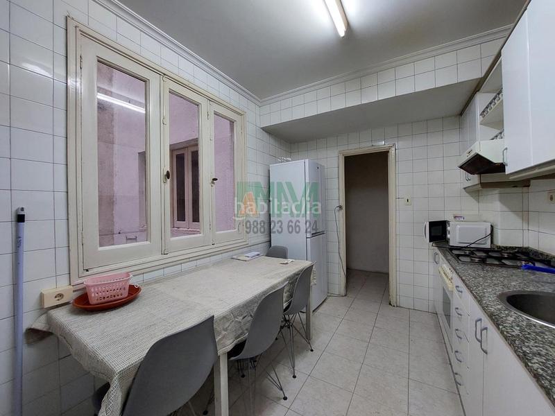 Foto 44ac9949-4678-40d6-8f36-9aae5ec87d24. Etagenwohnung mit heizung in Centro Ourense