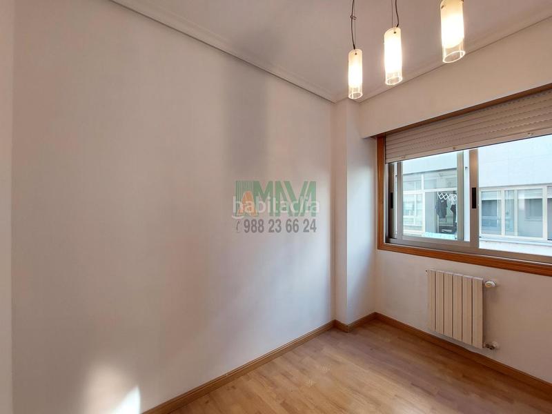 Foto ff8ad2cf-2973-4005-a981-81f1797a0a4a. Lloguer apartament amb calefacció aparcament a Universidad Ourense