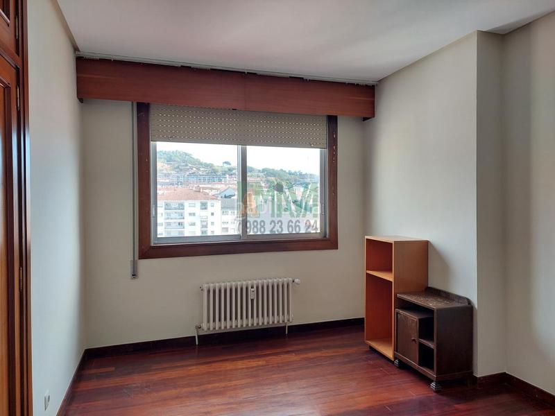 Foto f3c3cc45-df7a-4513-8e65-7b6d2225d185. Appartement avec chauffage parking dans Centro Ourense