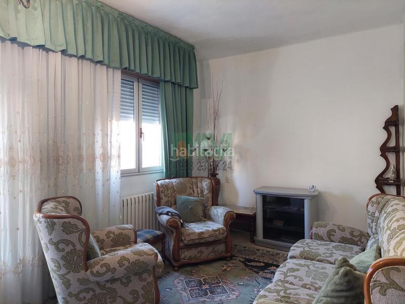 Foto a6dee7a7-7e4d-445f-a39e-a98830809a7a. Maison avec chauffage parking dans Barrocanes Ourense