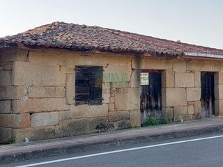 Maison à San Cibrao das Viñas
