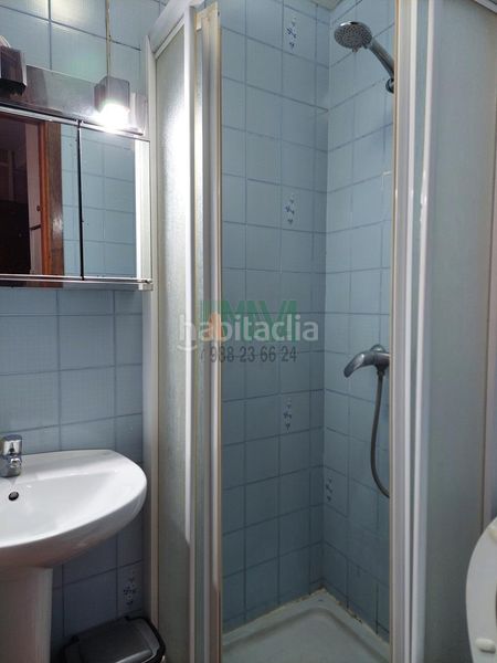 Foto f26a3506-8fe3-46fa-8ab5-7fe057788726. Edificio en Casco Viejo Ourense