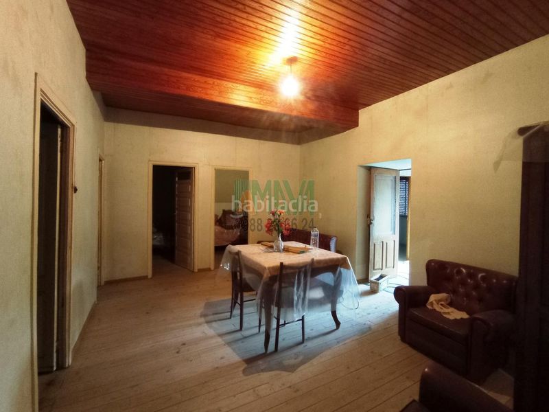 Foto c1014a4b-add5-4d1e-867d-c5cdce0759a4. House in Taboadela