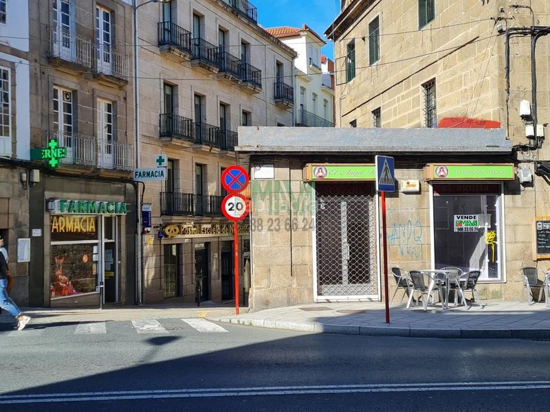 Foto 1f2f49cb-8290-4d1b-8a53-65a42f194b2b. Local comercial amb calefacció a Centro Ourense