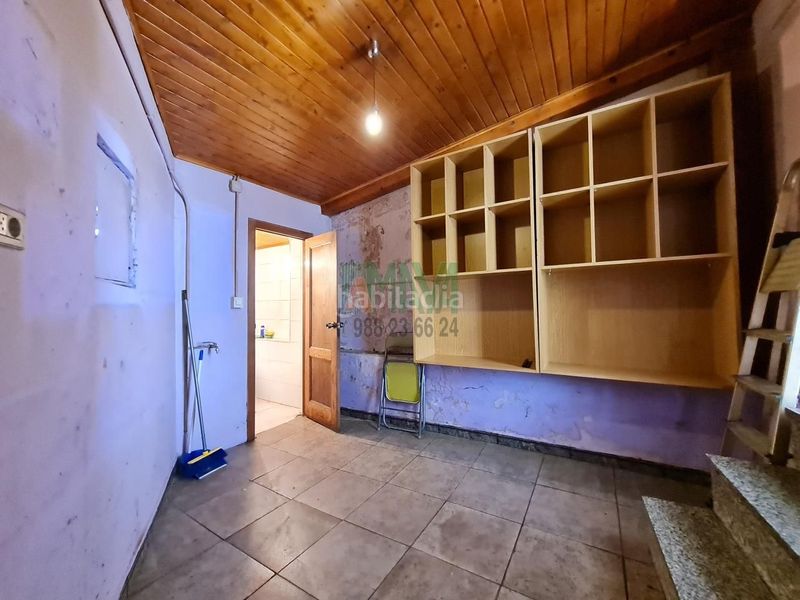 Foto 8f88a534-2119-4b95-ae8d-8cc96d7645f4. Local comercial amb calefacció a Centro Ourense