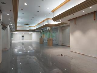 Affitto Locale commerciale in Casco Viejo