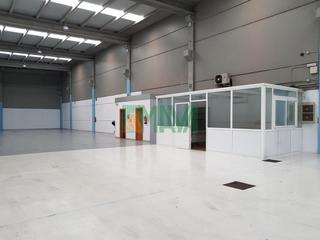 Nau industrial a San Cibrao das Viñas