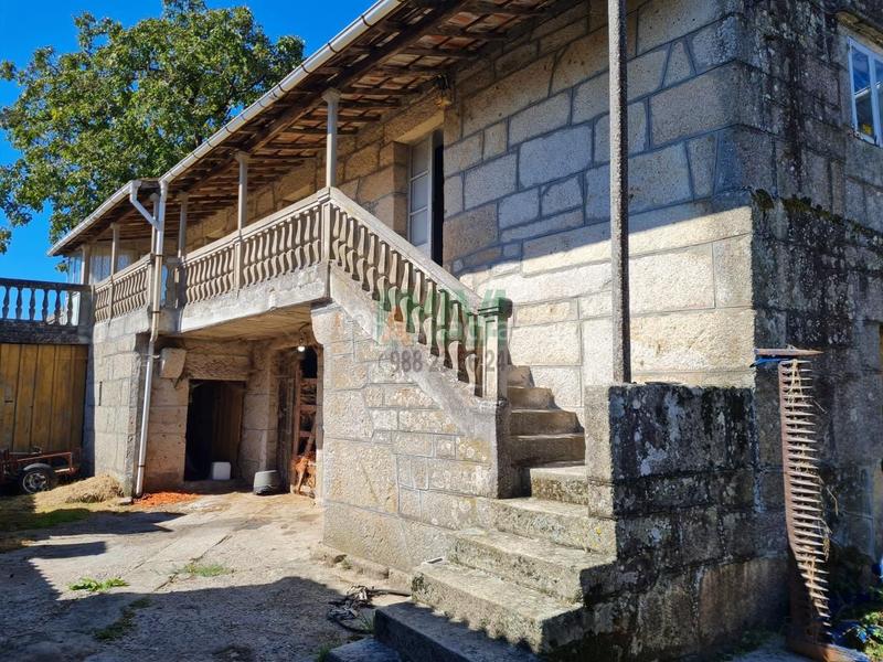 Foto 818b063c-30f0-40e2-9b0a-2180c6cd3958. Masia a Amoeiro