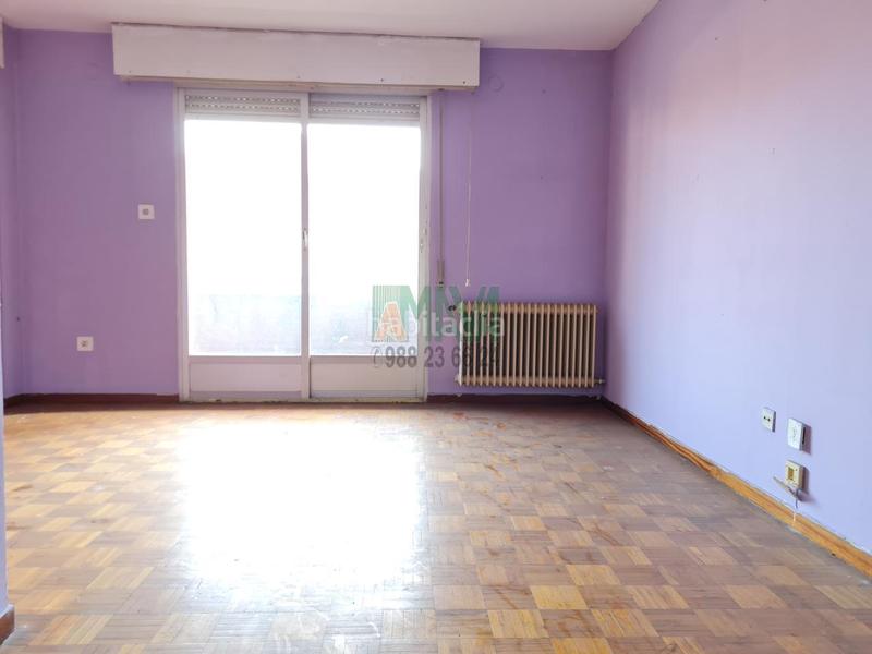 Foto 9c99c0a6-f077-4886-b21e-de22af2b9304. Appartement avec chauffage dans A Carballeira Ourense