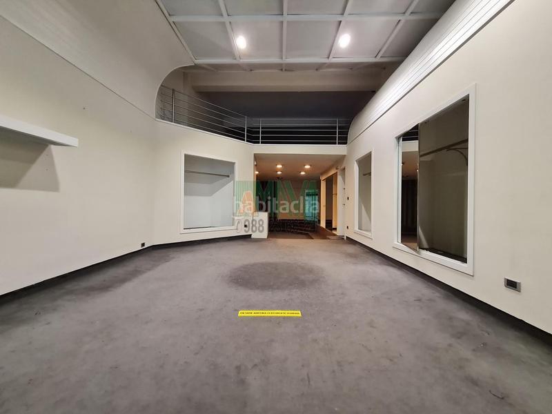 Foto daa9189e-e942-4f1e-aa32-0b18544d0f5d. Alquiler local comercial en Centro Ourense