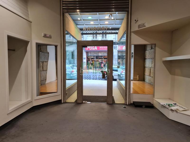 Foto f236f4cc-cc32-4d6b-b293-1ead2fddde2d. Alquiler local comercial en Centro Ourense