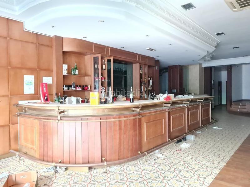 Foto 98ab7dc9-62c5-4ced-9375-1bad787d2dd1. Edificio en Centro Ourense