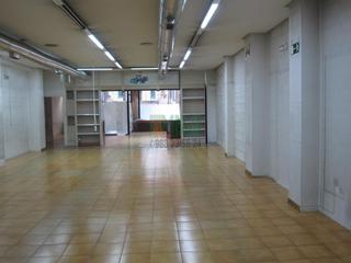 Location Local commercial à Posío
