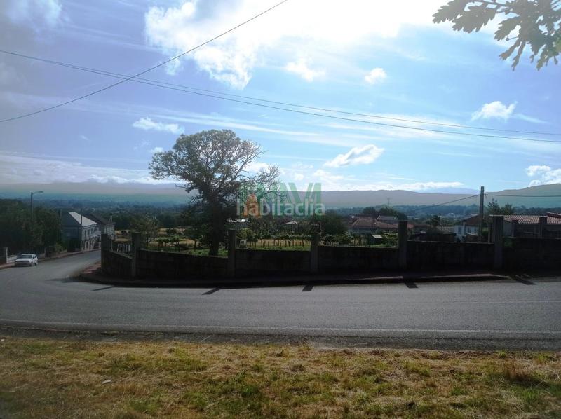 Foto 020eec39-7987-4971-af0f-11fada47e00e. Terreny residencial a Taboadela