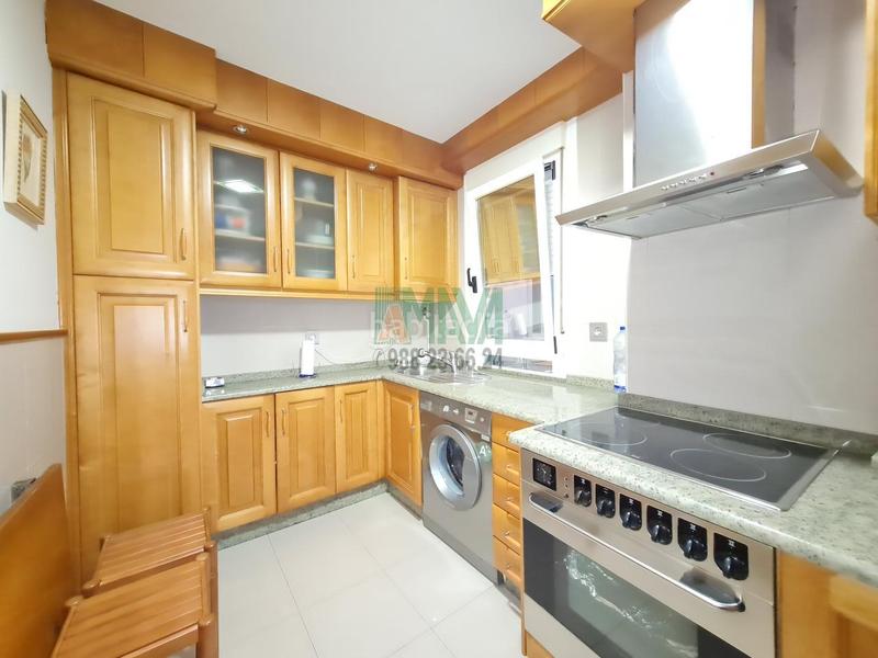 Foto d636f7dd-292d-473e-ad33-147f555c8482. Rent flat with heating in Centro Ourense