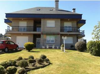 Chalet in San Cibrao das Viñas