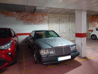 Autoparkplatz in Universidad