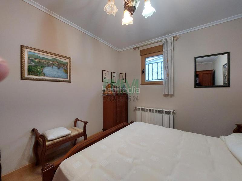 Foto 4b134a35-b602-4751-952f-6e52359c7d78. Chalet con riscaldamento parcheggio in As Lagoas Ourense
