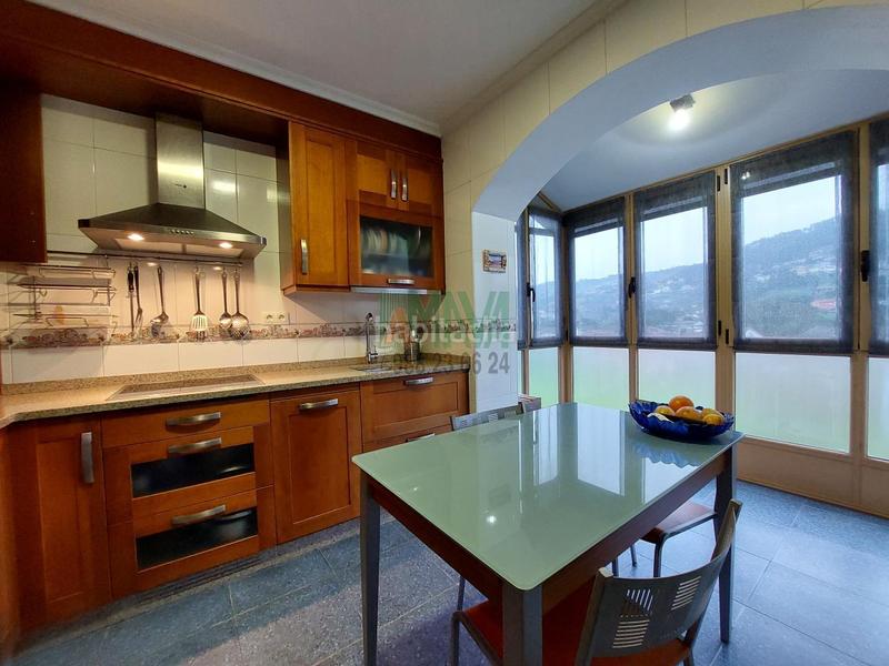 Foto 9ed25b1f-96fe-41c9-ae52-9a03e93f181b. Chalet con riscaldamento parcheggio in As Lagoas Ourense