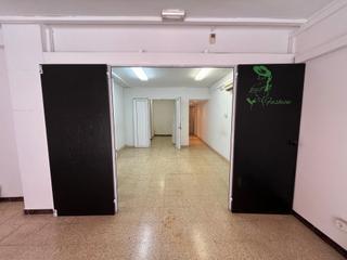 Miete Geschäftsraum  Carrer del pou. En calle pou