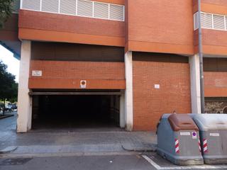 Aparcament cotxe a Carrer de palams 28. Buen acceso y maniobra