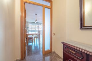 Appartement  Plaça isabel villena. Grande y para entrar a vivir