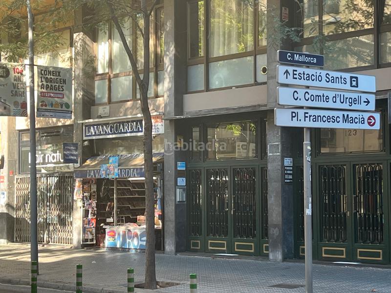 Foto 3d9bde4d-502d-44f7-9b80-b7b100660230. Local comercial excelente ubicacion en L´Antiga Esquerra de l´Eixample Barcelona