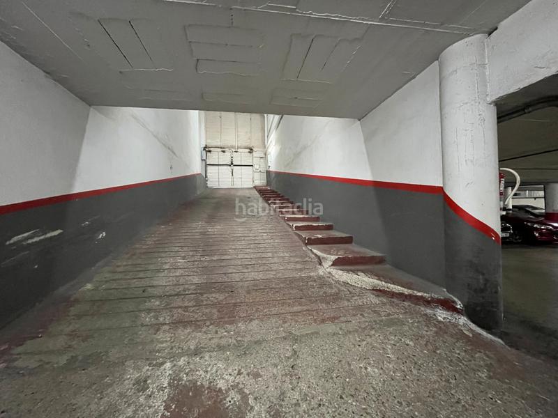 Foto e59f97aa-a164-436c-844e-498676801392. Aparcament cotxe a Centre Viladecans