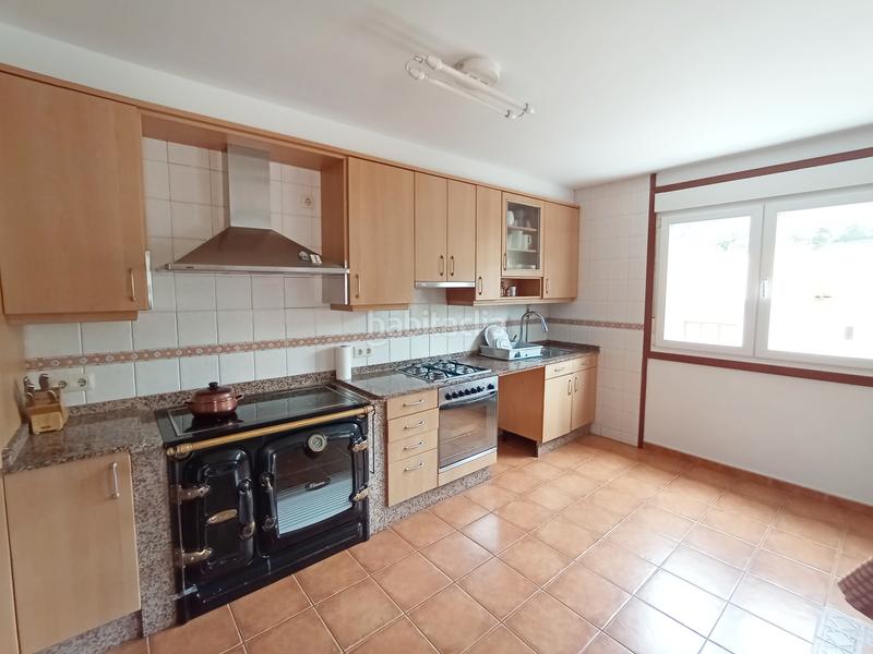 Foto f3b5d9ca-c50c-4d77-8b2d-1a2aae1108af. Maison avec parking dans Loureda - Lañas - Barrañán Arteixo