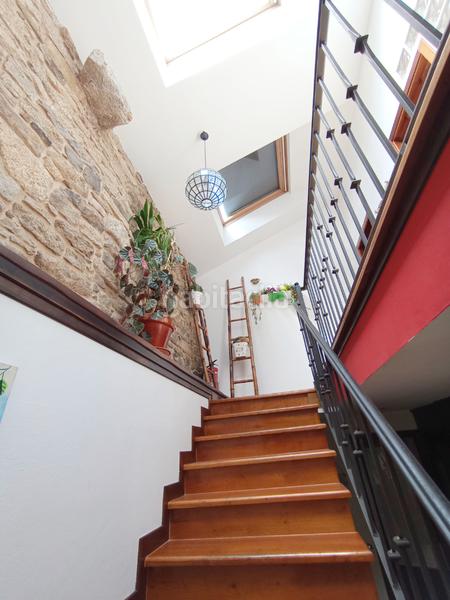 Foto cfebb379-a046-48ef-8e9c-b78267a9d664. Bauernhof mit heizung parking in Vimianzo