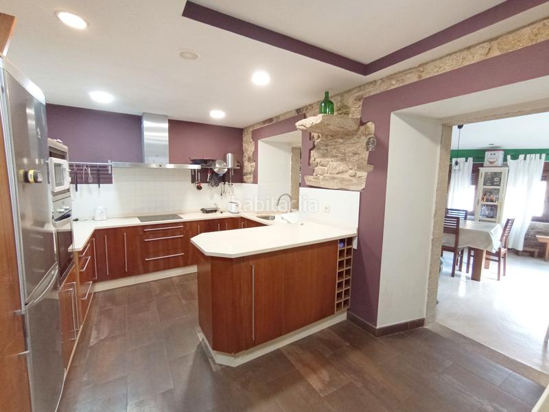 Foto d53483f2-9e76-421d-be35-42cd72368883. Bauernhof mit heizung parking in Vimianzo