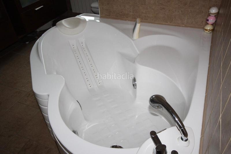 Foto 2e472f1e-093c-478c-95b5-9fa8bba78105. Chalet avec cheminée chauffage parking dans Oseiro Arteixo