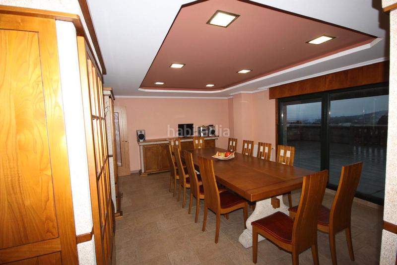 Foto 39fb8b00-ba4f-423c-81e1-08a3435867c7. Chalet avec cheminée chauffage parking dans Oseiro Arteixo