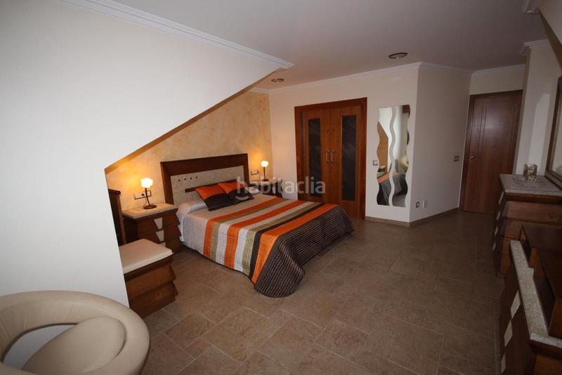 Foto 40114397-4eca-4928-883b-622facc1c9ba. Chalet avec cheminée chauffage parking dans Oseiro Arteixo