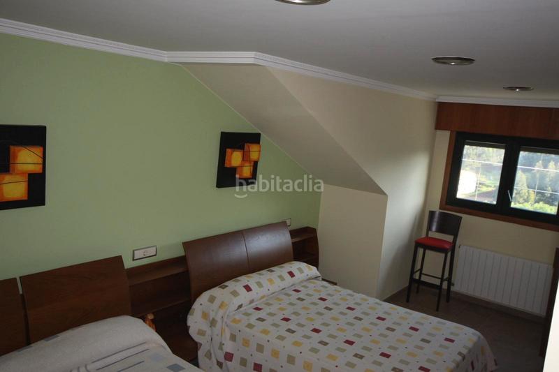 Foto dd03bbc5-eb98-4b92-bae2-7b967ea07dcb. Chalet avec cheminée chauffage parking dans Oseiro Arteixo