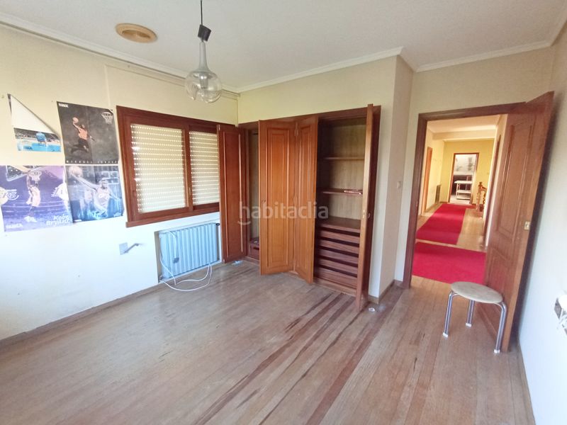 Foto 9d99b690-9a84-40d0-9354-c1ffdbb087e5. Xalet amb xemeneia calefacció aparcament a Nós Oleiros